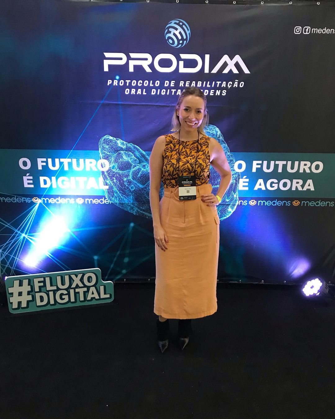 Co-autora do Livro Protocolo de Reabilitação Oral e Digital Mendes - PRODIM